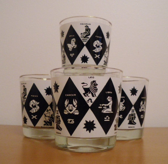 V i n t a g e Astrology Zodiac Drinking Bar Glasses Set x 8