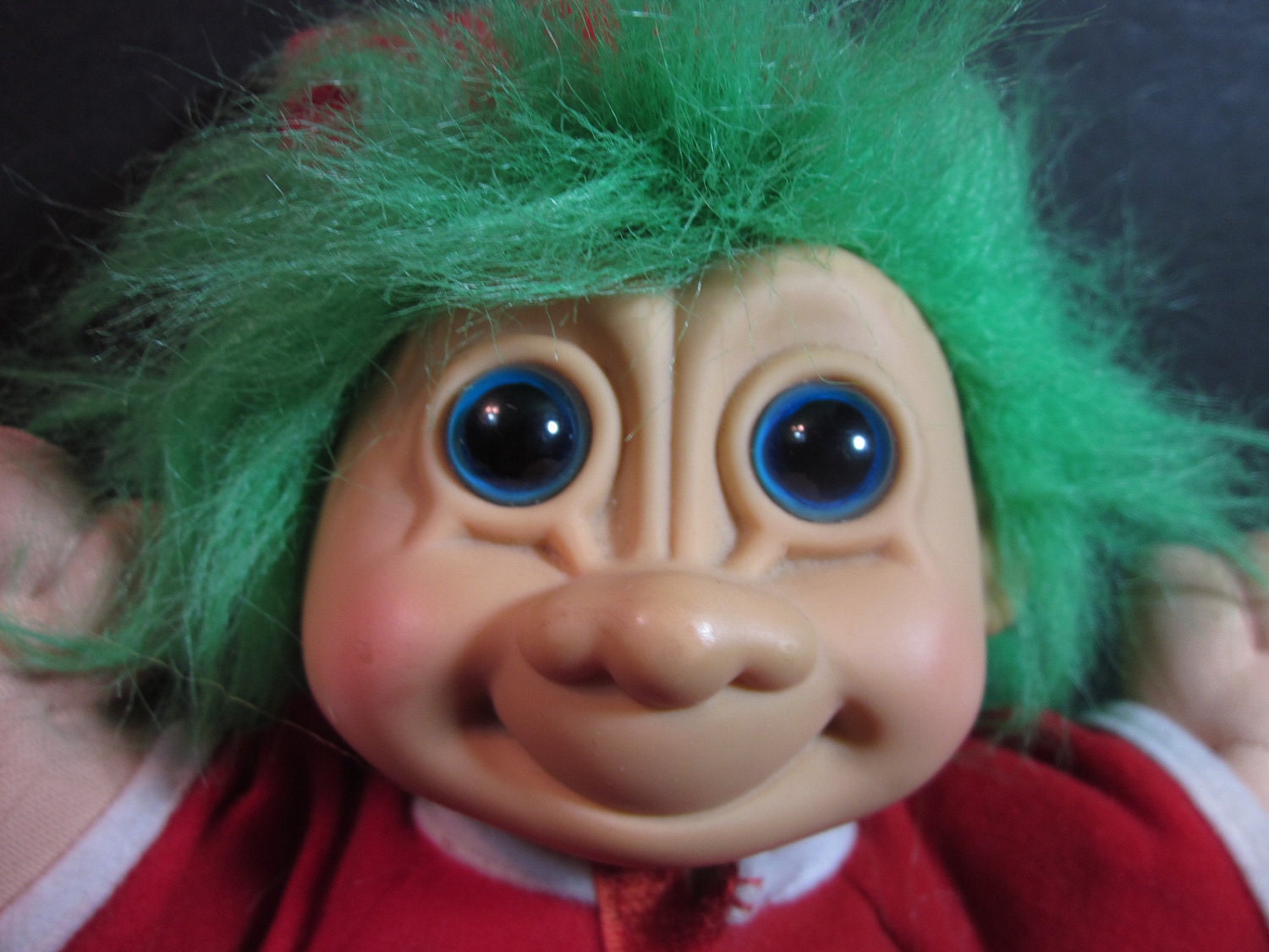 Scary troll. Зеленый Эльф игрушка. Санта и Тролли. Куклы Baby face. Кукла Тролль Кузя.