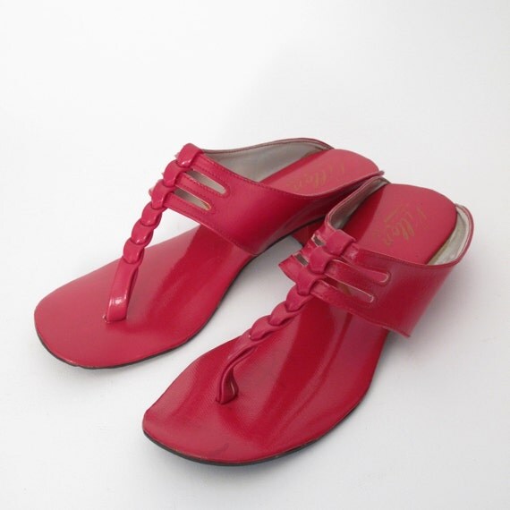 Vintage 1960s Red Thong Sandals