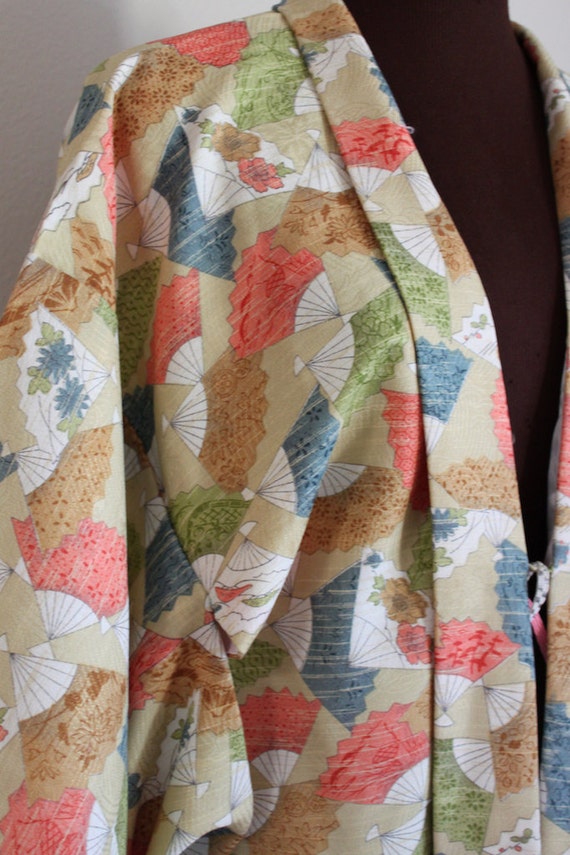 Vintage Kimono / Haori / Short Kimono Robe