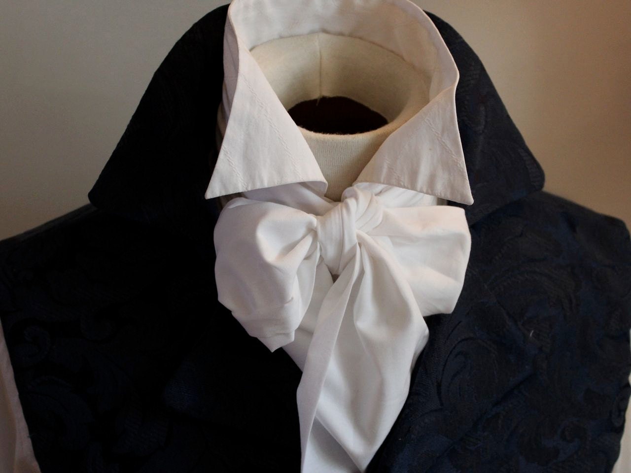 REGENCY Brummel Victorian Ascot Tie Cravat Pure by elegantascot