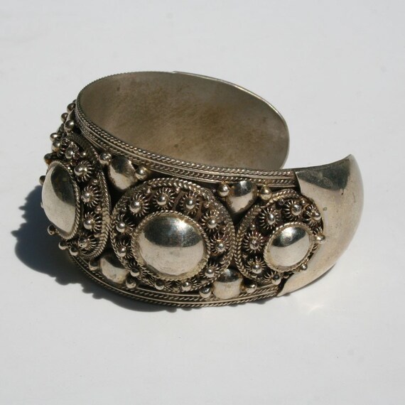 Vintage Sterling Silver Siam Cuff Bracelet Etruscan