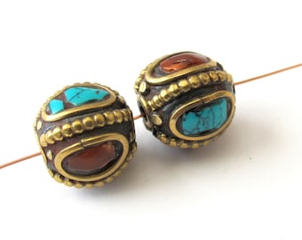 Beautiful nepalese beads - 2 beads - BD055