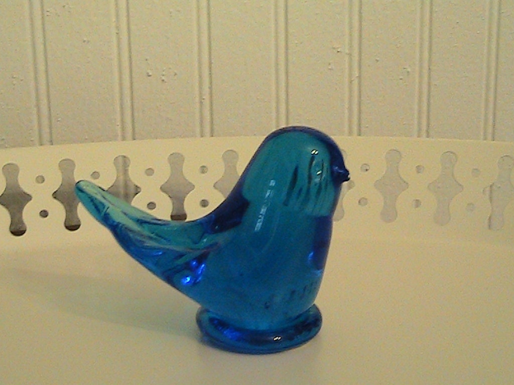 Vintage Cobalt Blue Glass Little Blue Bird Figurine