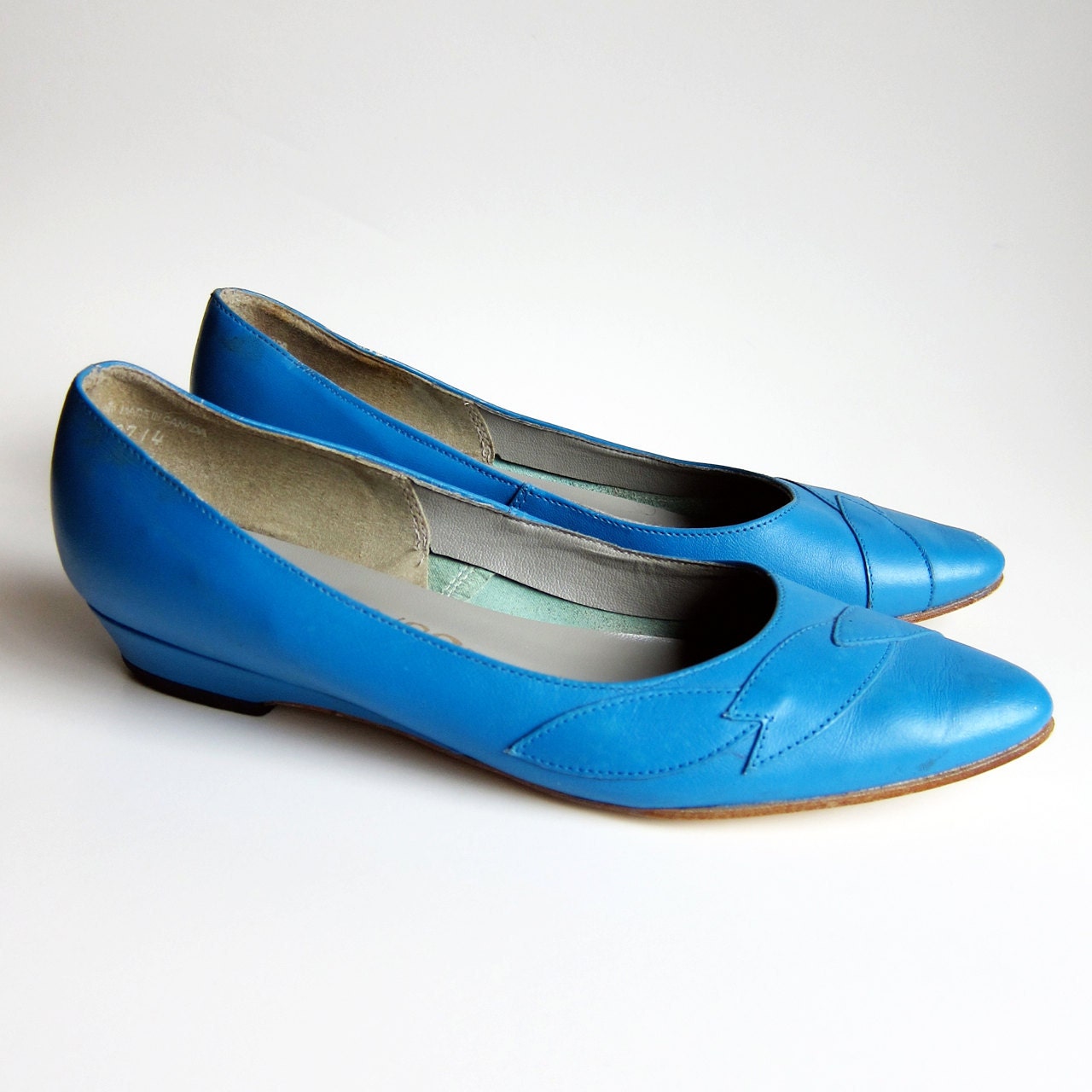 Vintage 1980s Shoes / SKY BLUE Skimmers Ballet Flats Size 7