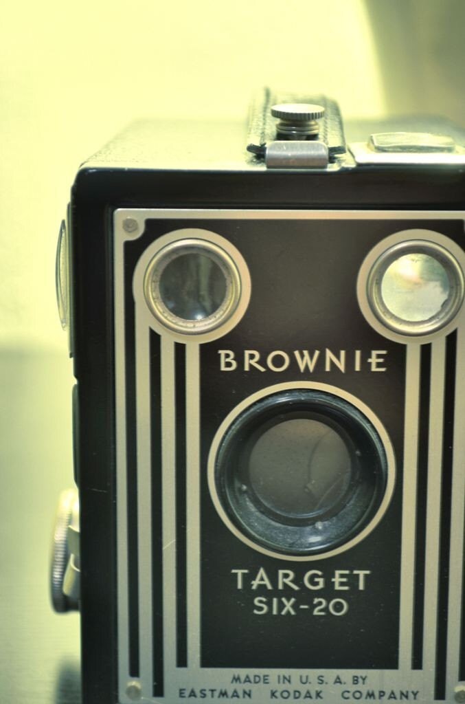brownie camera screen lights vintage