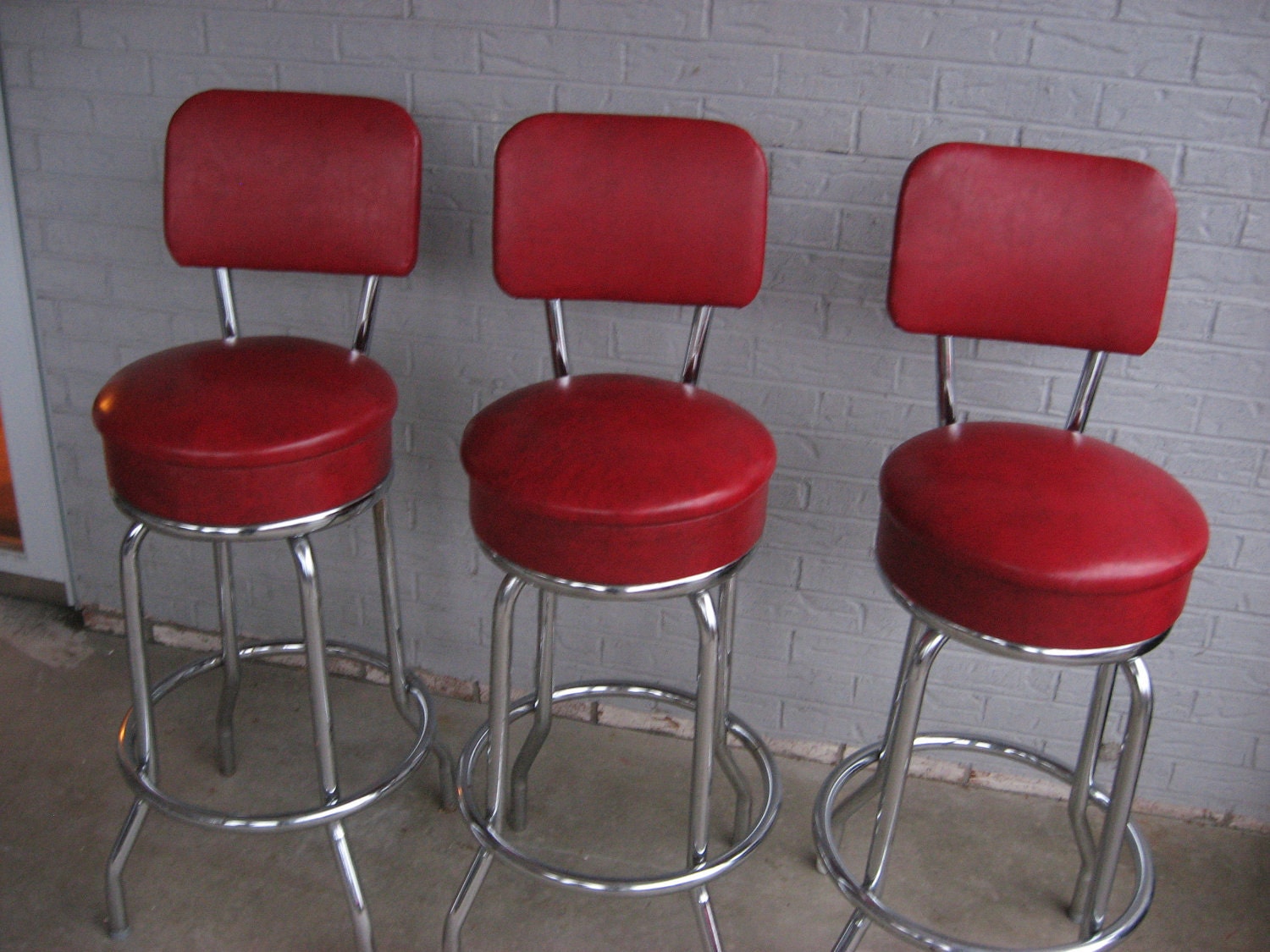 Three 3 vintage retro 1950s 1960s Red Bar Stools Excellent