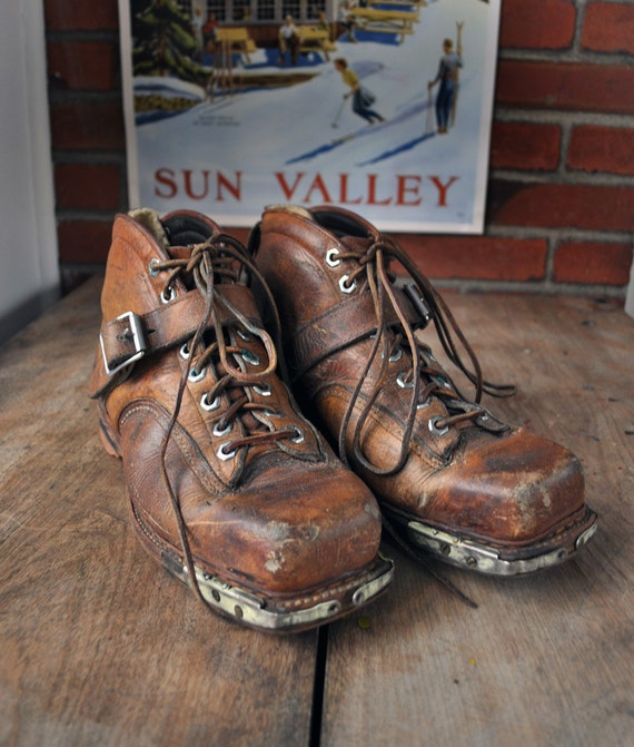 Mens Chippewa hobnail vintage ski boots 1920s or 30s