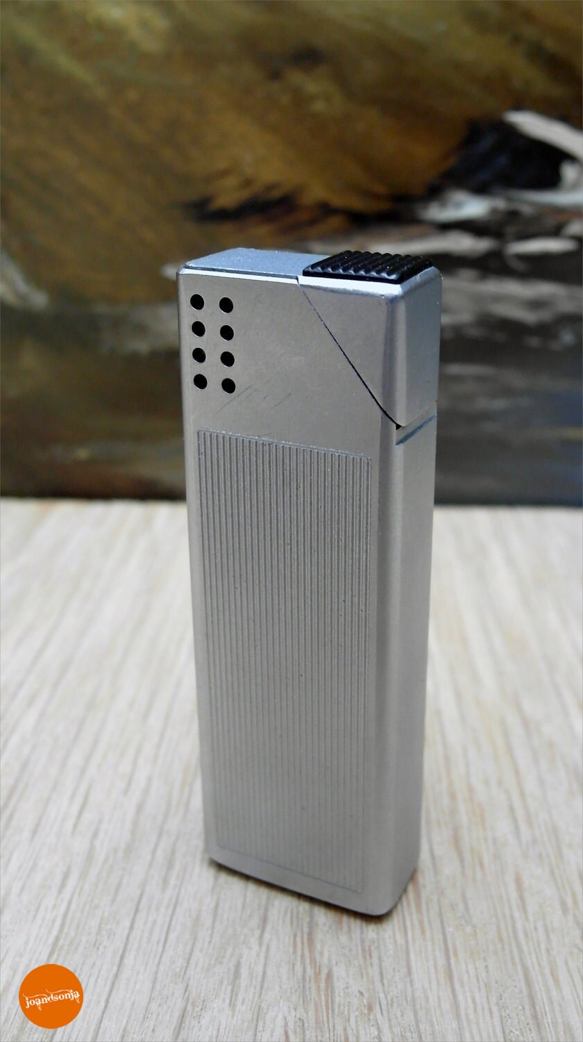 Stylish Braun Contour lighter