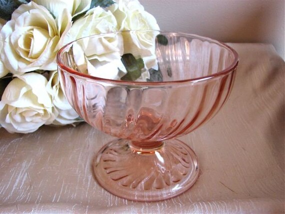 Lovely Set of 4 Pink Depression Glass Dessert Bowls Use for