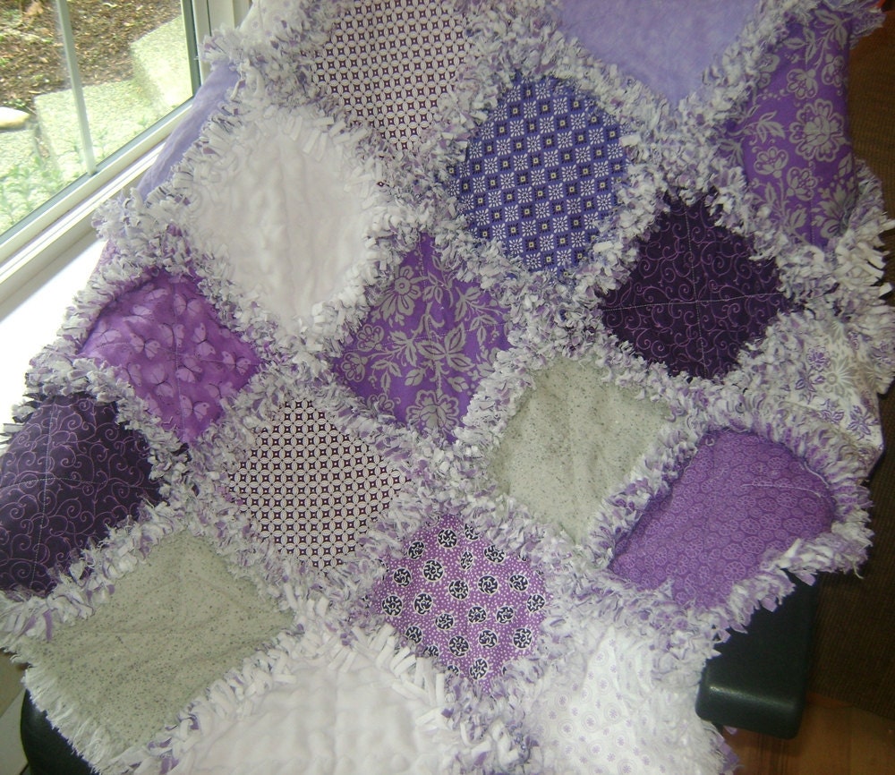 pretty-purple-and-lavender-rag-quilt-baby-to-adult