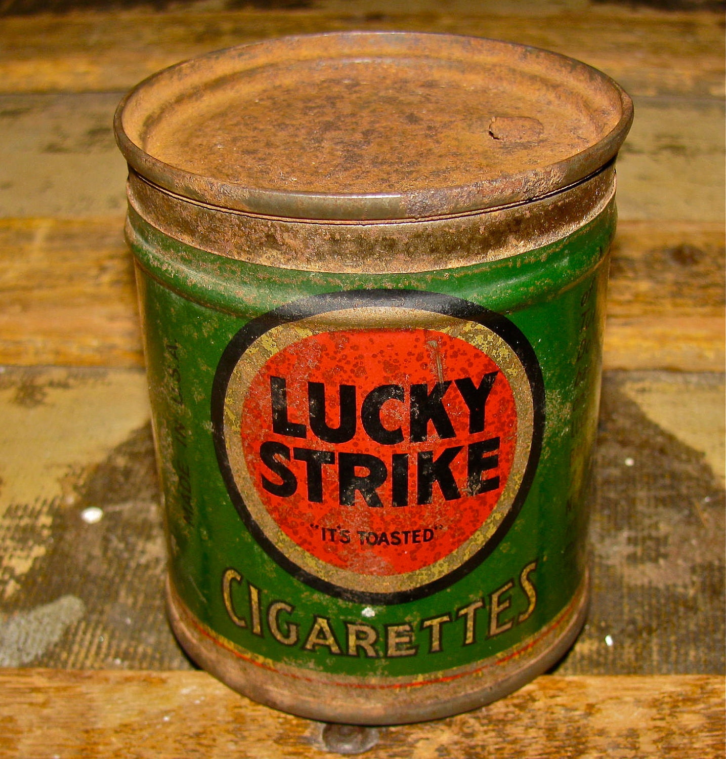 lucky strike cigarettes