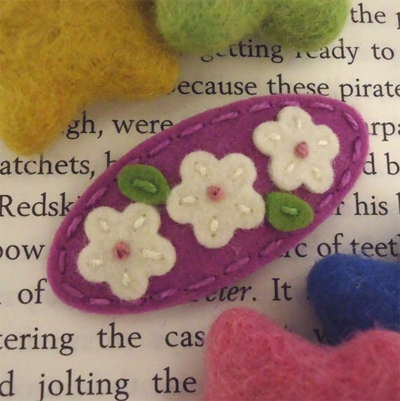 Items similar to Felt hair clips, Felt flower, Baby girl, Hair