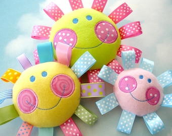 Embroidery Design for Machine Embroidery Happy Face Toy In-The-Hoop Softie