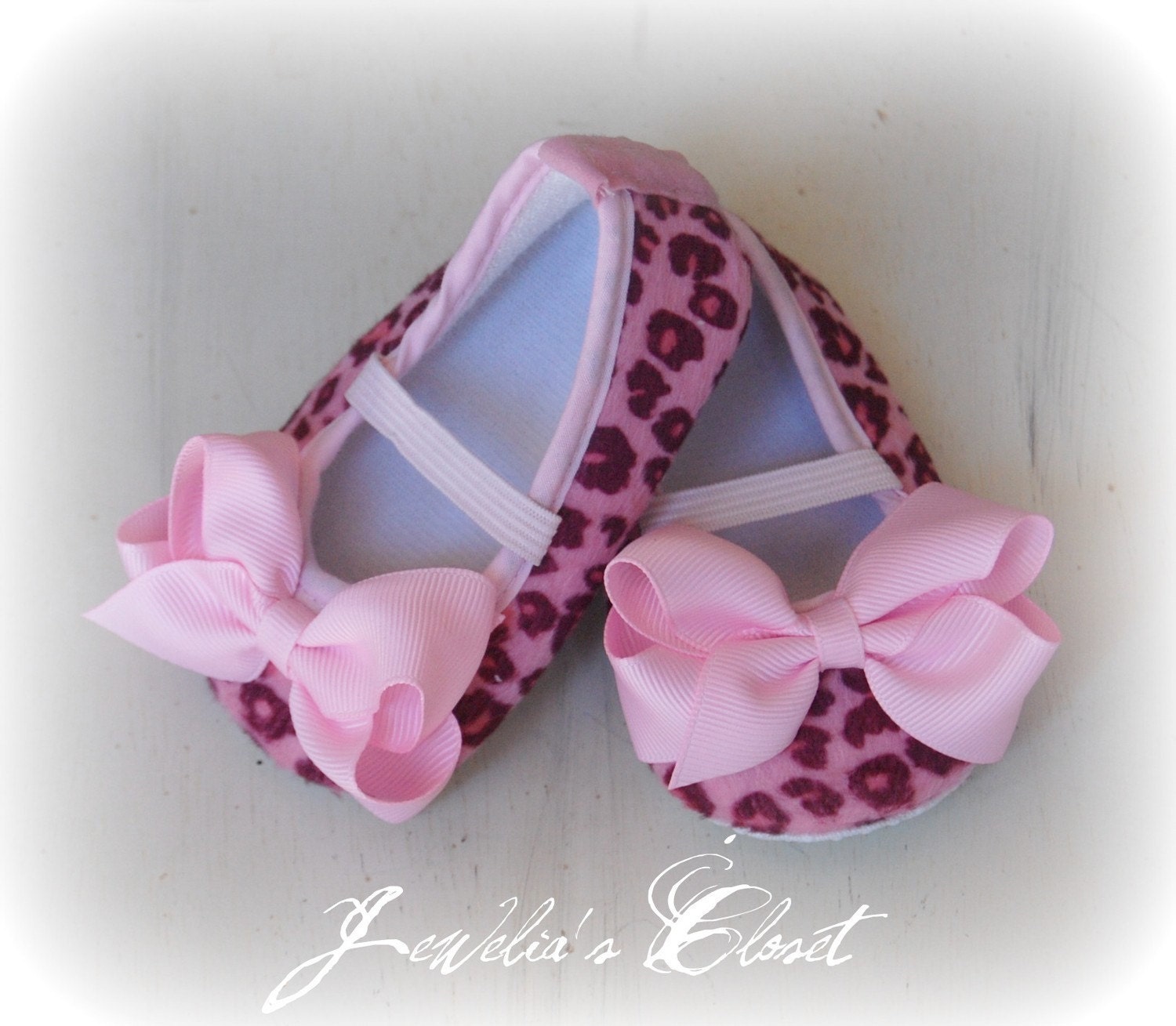 Pretty little thing baby pink printed bralet flats