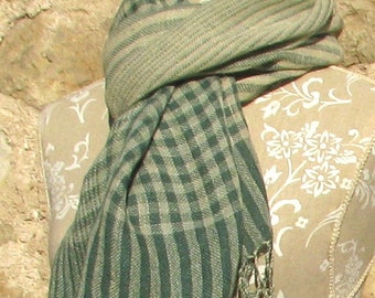 Handwoven Linen Flax Shawl- Green checked scarf with hand twisted fringes