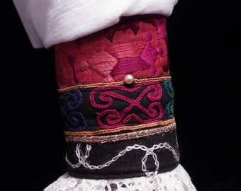 Cuff Red and Black Gypsy Peace Lace Cuff Pearl Afghan Chinese Embroidery Boho Hippie Gypsy Fabric Bracelet