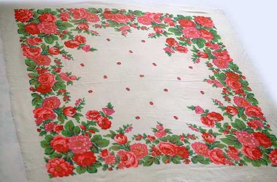 Russian Scarf Vintage Shawl Pink and Red Roses on Off White