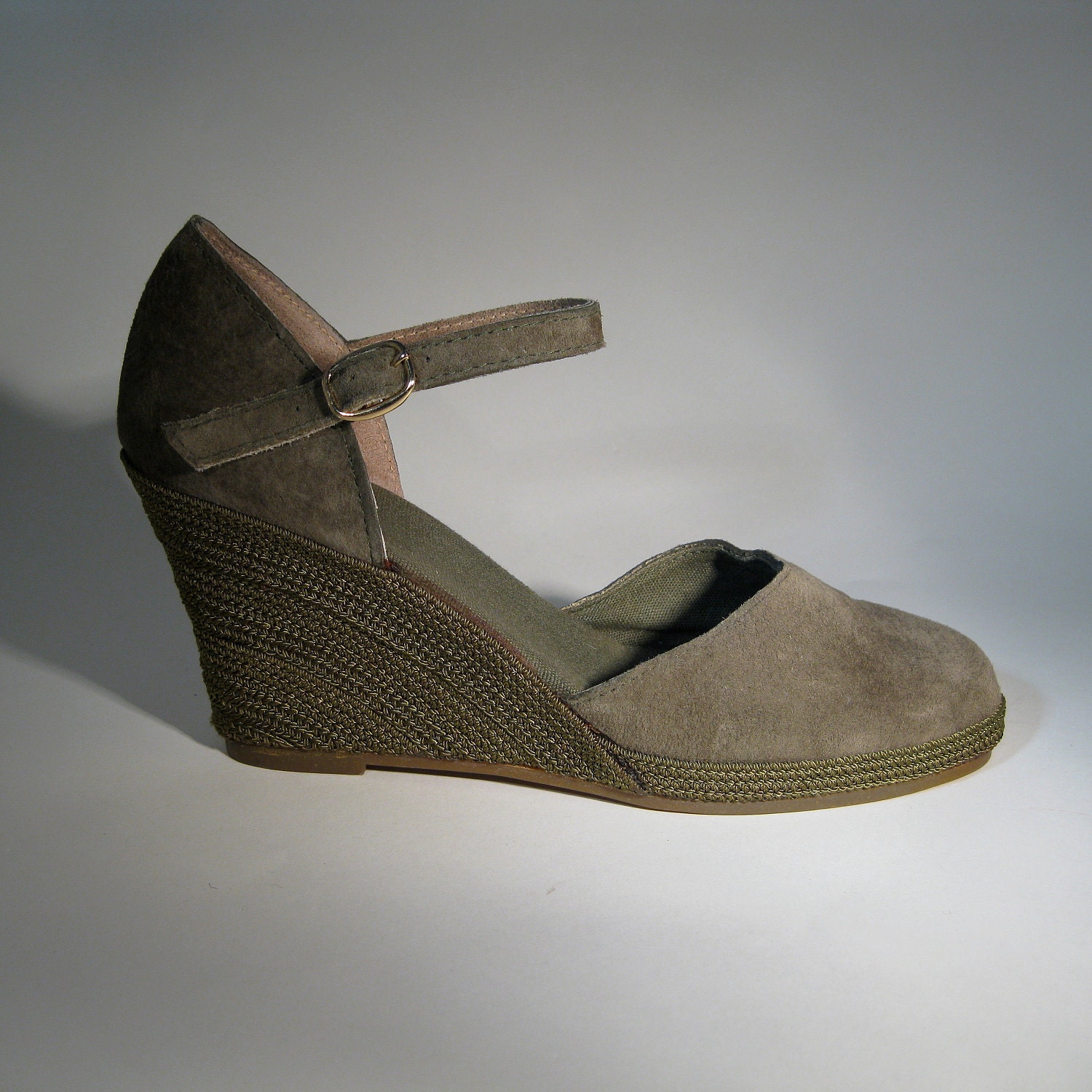 Vintage Wedge Shoes 8