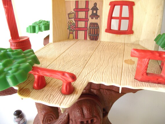 weebles treehouse 1970's