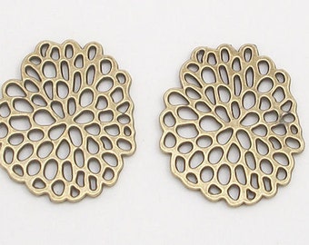 Antique Brass Flower Stencil Metal Charms (2)