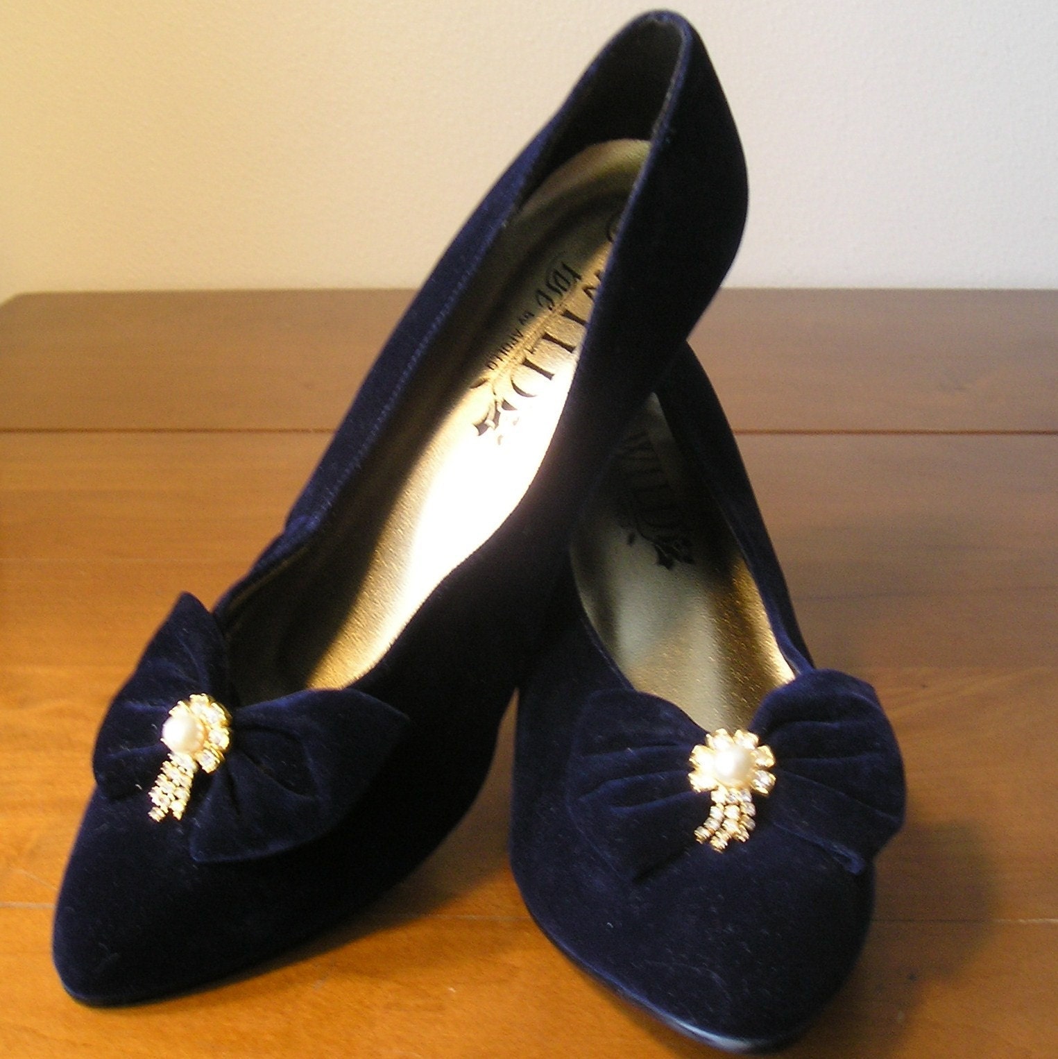blue velvet high heel shoes