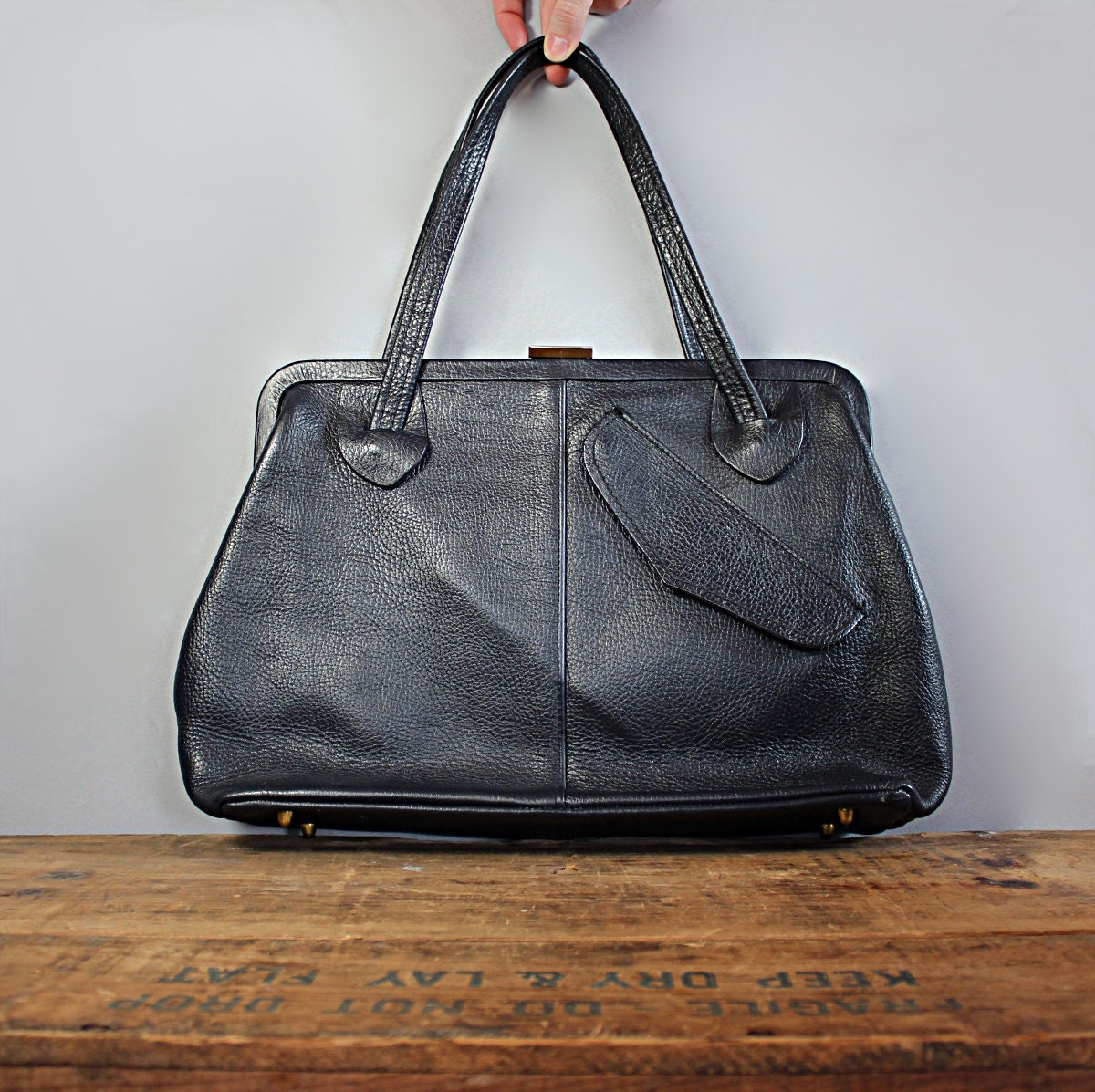 CLEARANCE SALE vintage 1960s purse // 60s mod leather bag