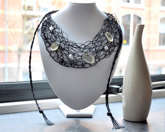 Black Fish Net - Elegant Linen Necklace with shells for romantic nights
