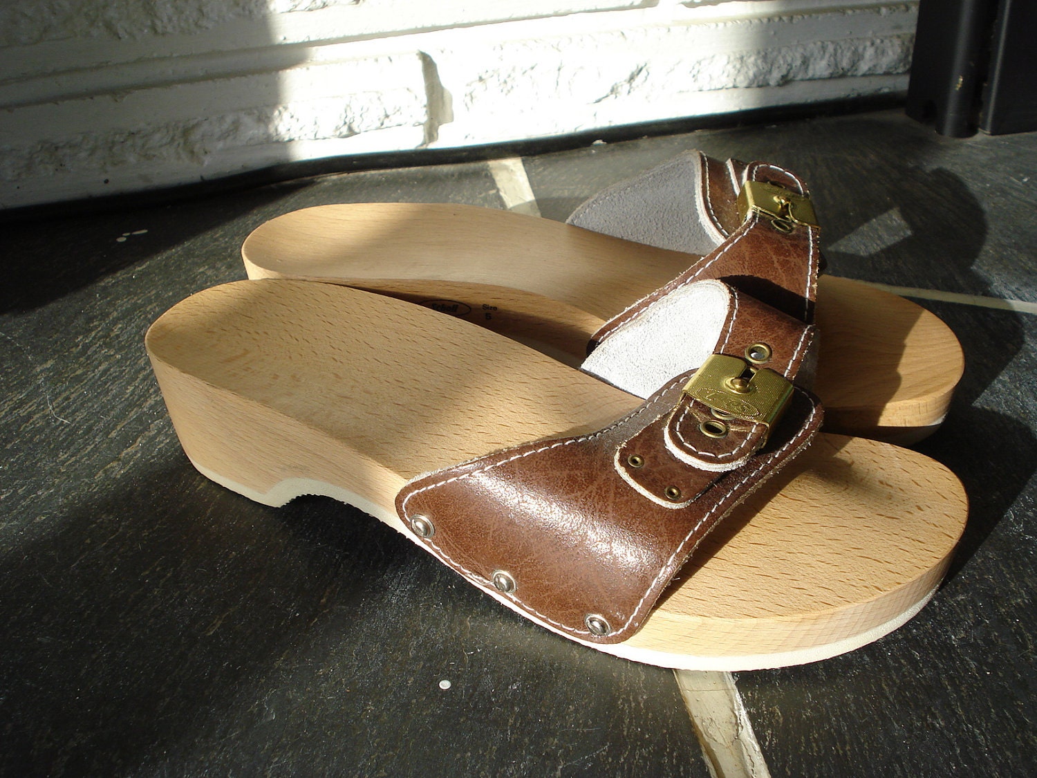 scholl wooden clogs