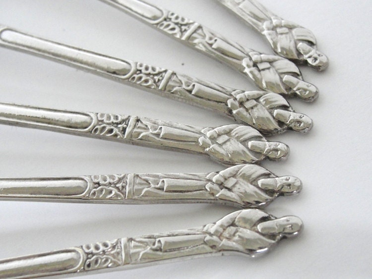 Six Vintage Silver Plate EPNS Apostle Spoons