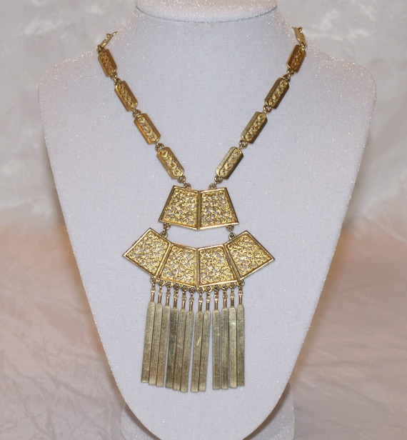 Vintage Egyptian Style Goldtone Necklace by vintagestate on Etsy
