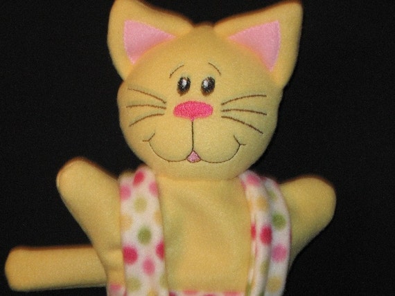 cat hand toy