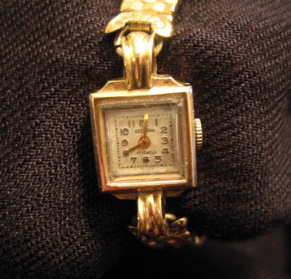 Vintage Delbana Ladies Wrist Watch Swiss Made