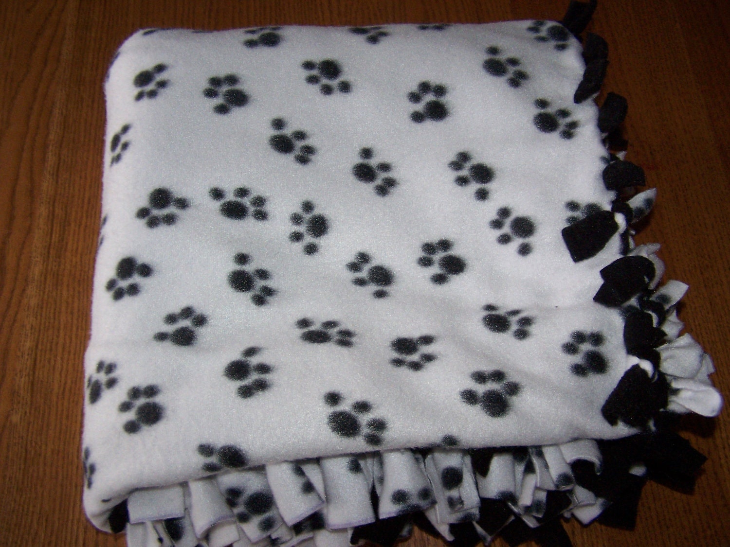 Paw Print No Sew Fleece Blanket