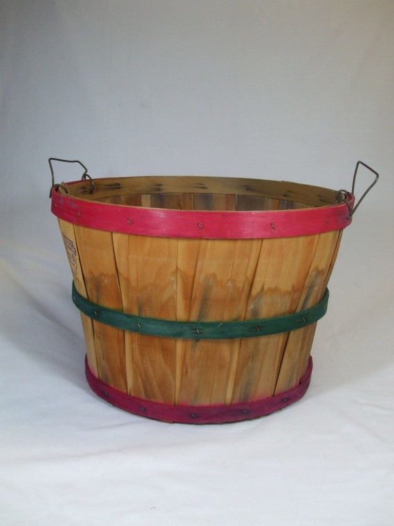 Vintage Wood Apple BasketLittle Rock Crate and Basket Co