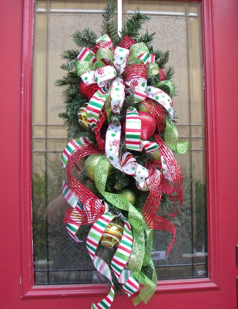 christmas wreath cascade i wish it was christmas swag christmas wreath cascade i wish it was christmas swag