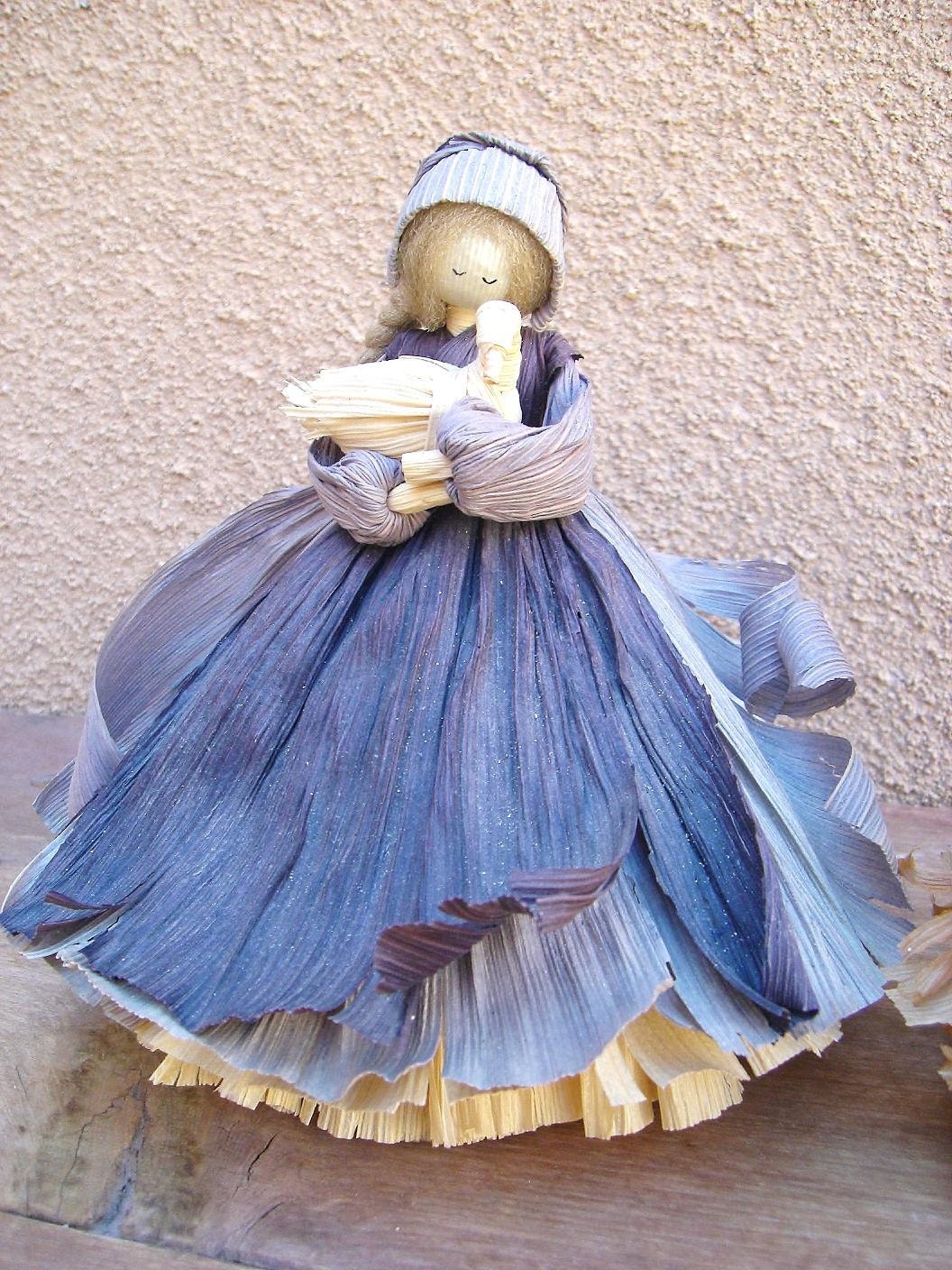 Pair of Vintage Nan's Corn Husk Dolls