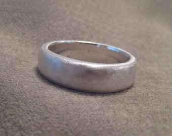 modern freeform wedding rings