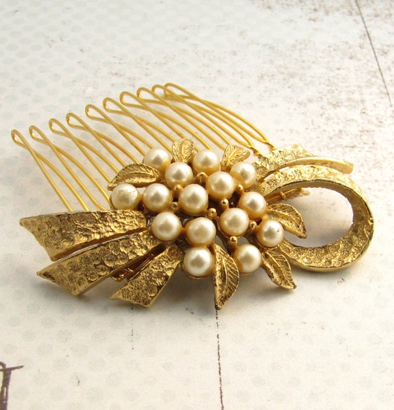Pearl and Gold Hair Comb