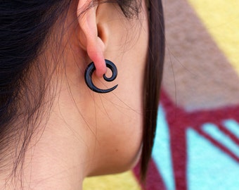 Fake Gauges, Fake Plugs, Handmade Horn Earrings, Tribal Style - Small Spirals