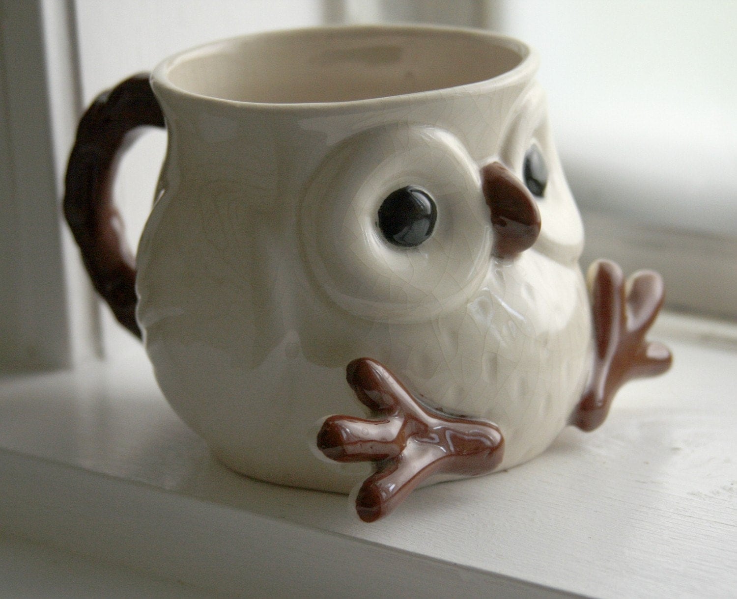 Snow Owl Mug with feet and face SO CUTE