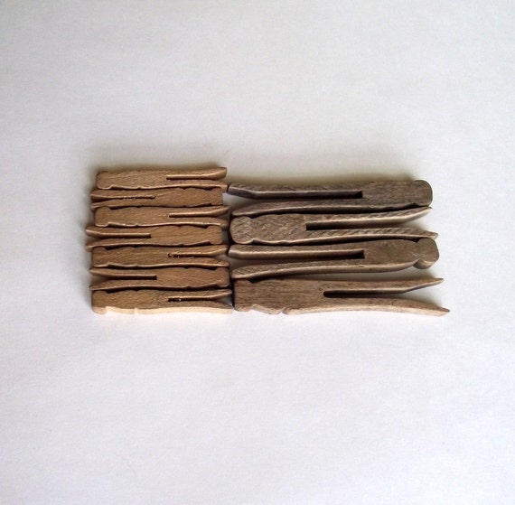 Vintage Wooden Clothes Pins 02