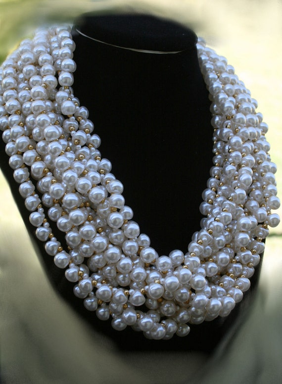 Vintage Multi Strand Faux Pearl Chunky Necklace Fall Fashion