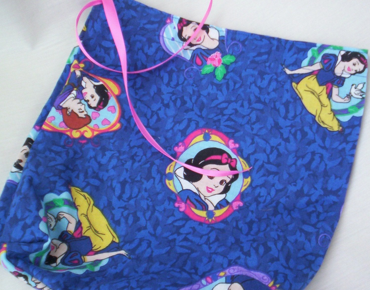 Snow White Fabric Gift Bag
