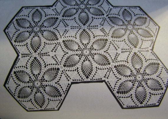 Vintage Crocheted Medallion Design 7105