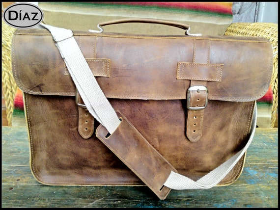 Large Leather Bag / Briefcase in Texas Light Brown 17in