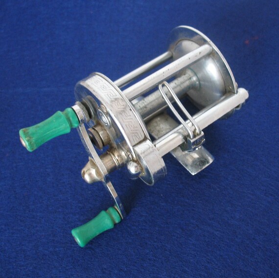 Vintage Pflueger Fishing Reel