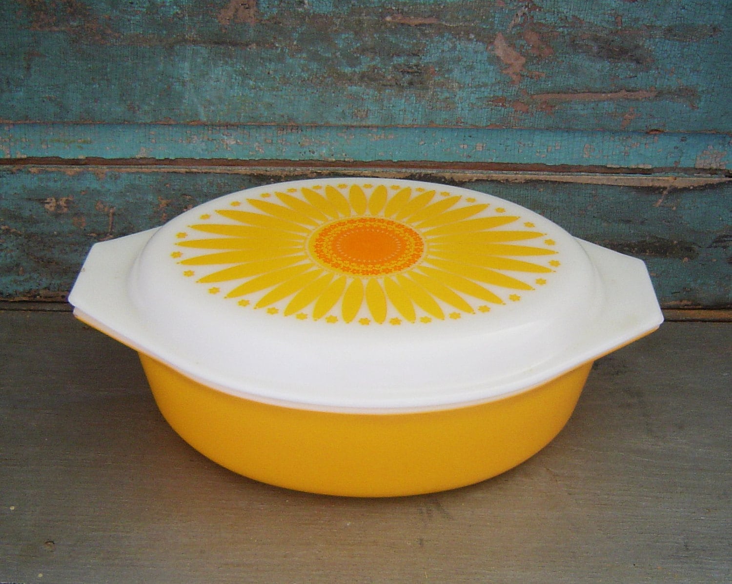 Pyrex Daisy Oval Casserole Dishes Vintage By Turquoiserollerset 9875