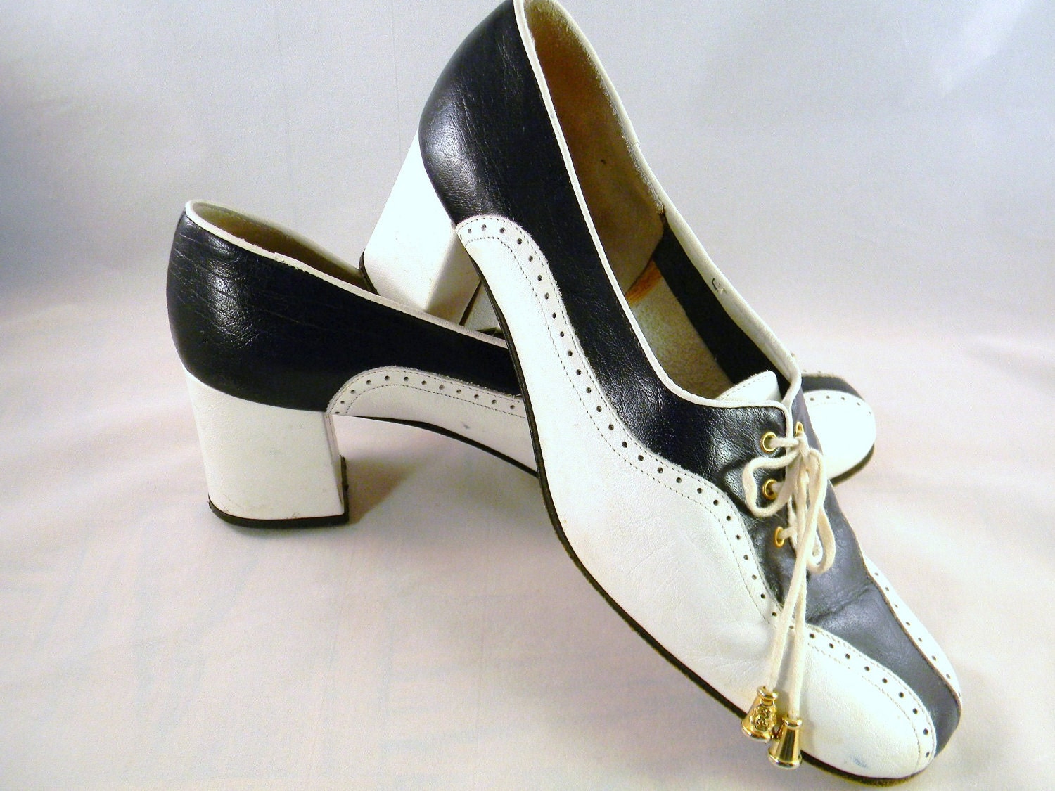 Vintage Spectator Shoes John Romain Navy White Made in Italy