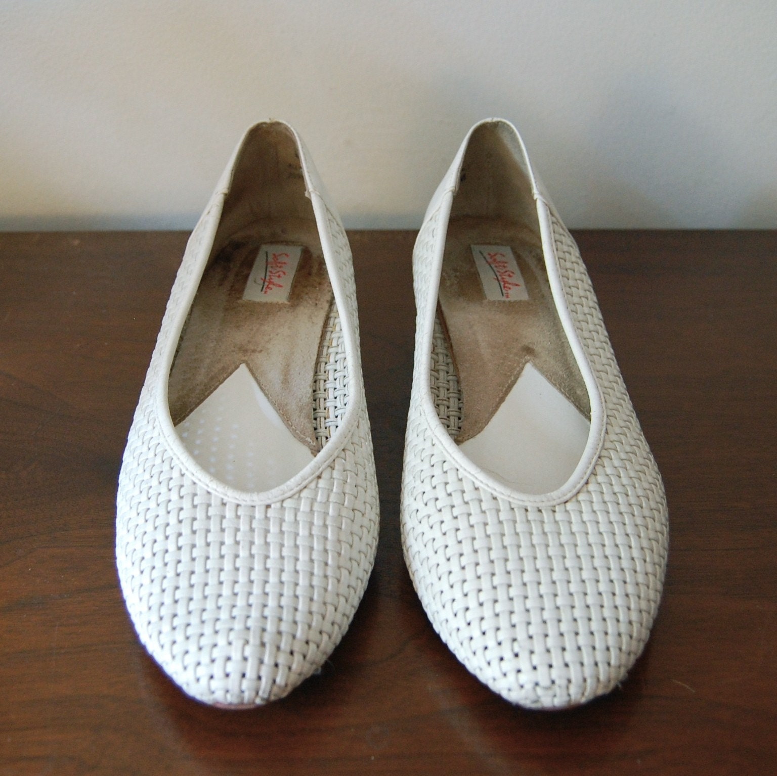 S A L E Vintage WICKER White Woven Shoes Size 10